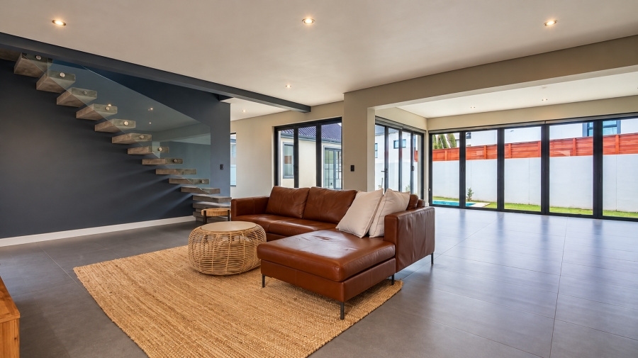 4 Bedroom Property for Sale in Sitari Country Estate Western Cape